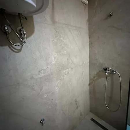 Square 21 3 Apartment *