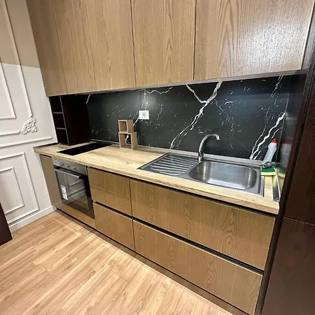 Square 21 3 Apartment